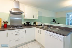 Kitchen- click for photo gallery